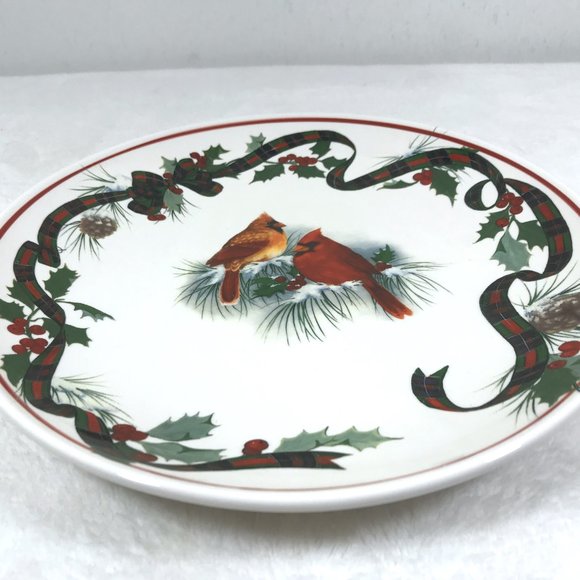 Christmas Cardinal Decorative Plate Mistletoe Mountain White Red - Picture 5 of 7